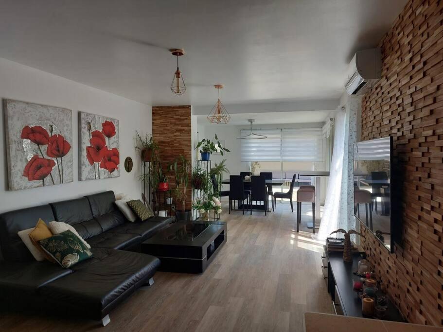 Maison Entiere Redessan Εξωτερικό φωτογραφία